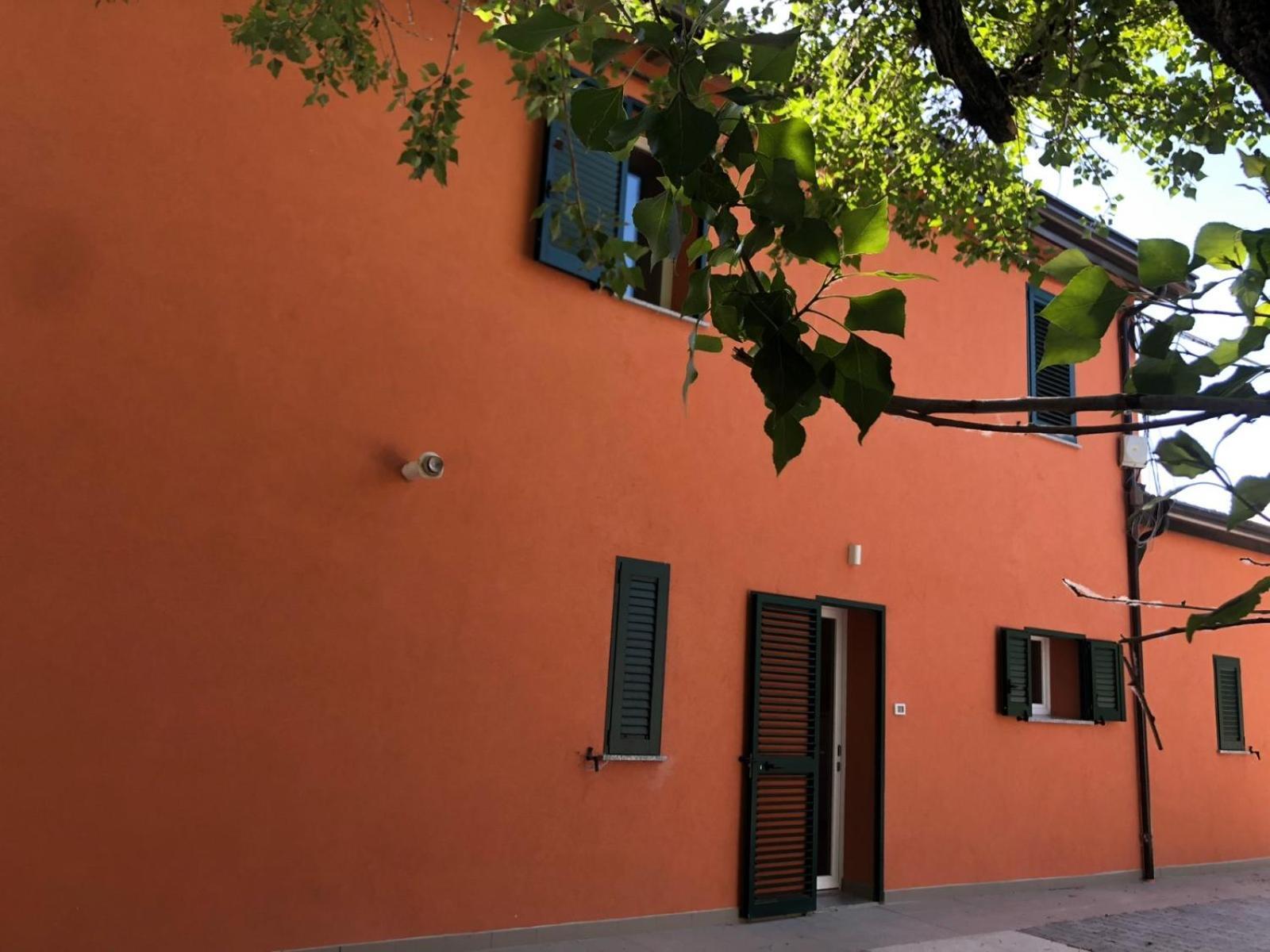 Guesthouse La Casa Di Giada Имола Экстерьер фото