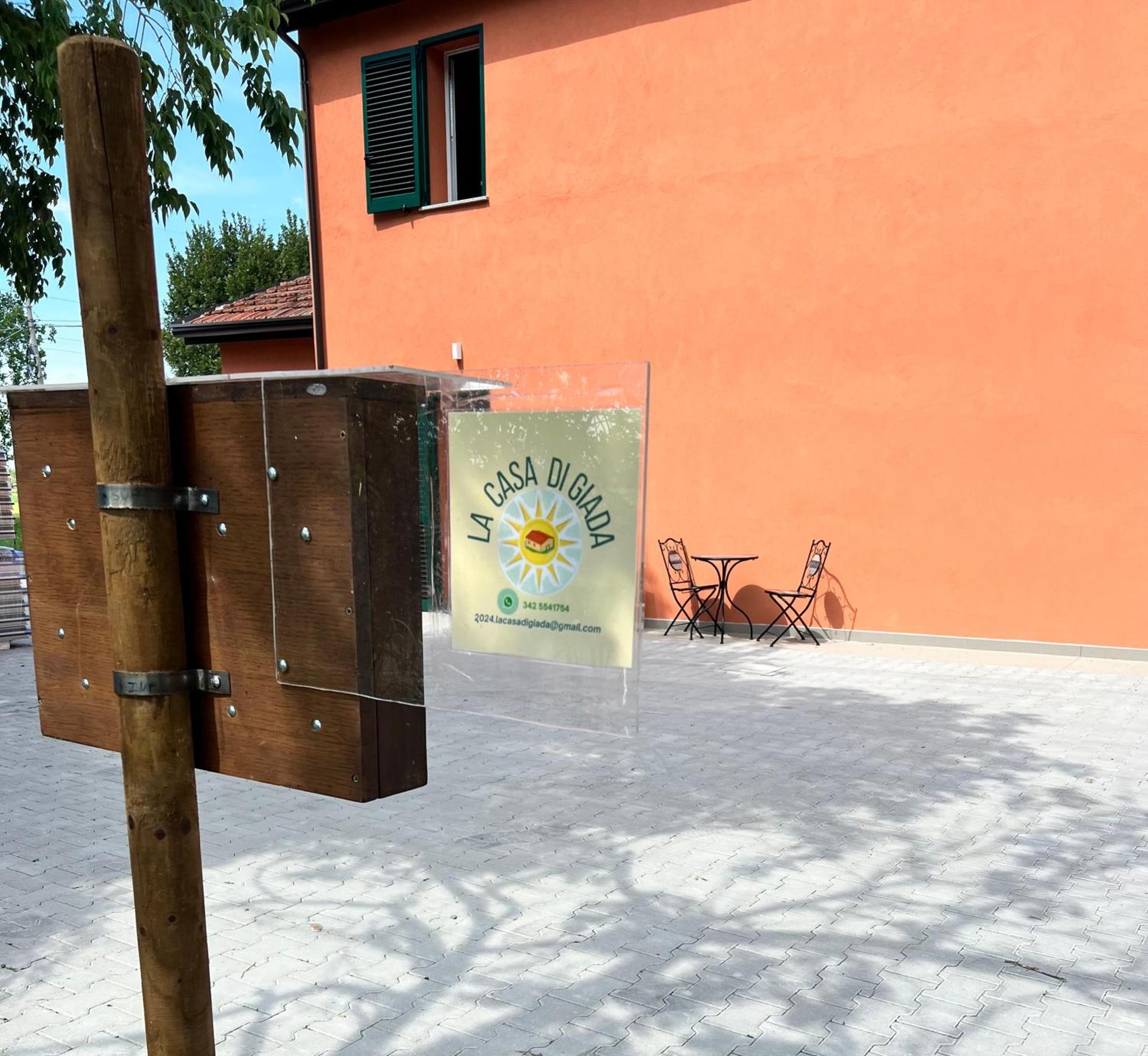 La Casa Di Giada Uscita Autostrada Di Imola Имола Экстерьер фото